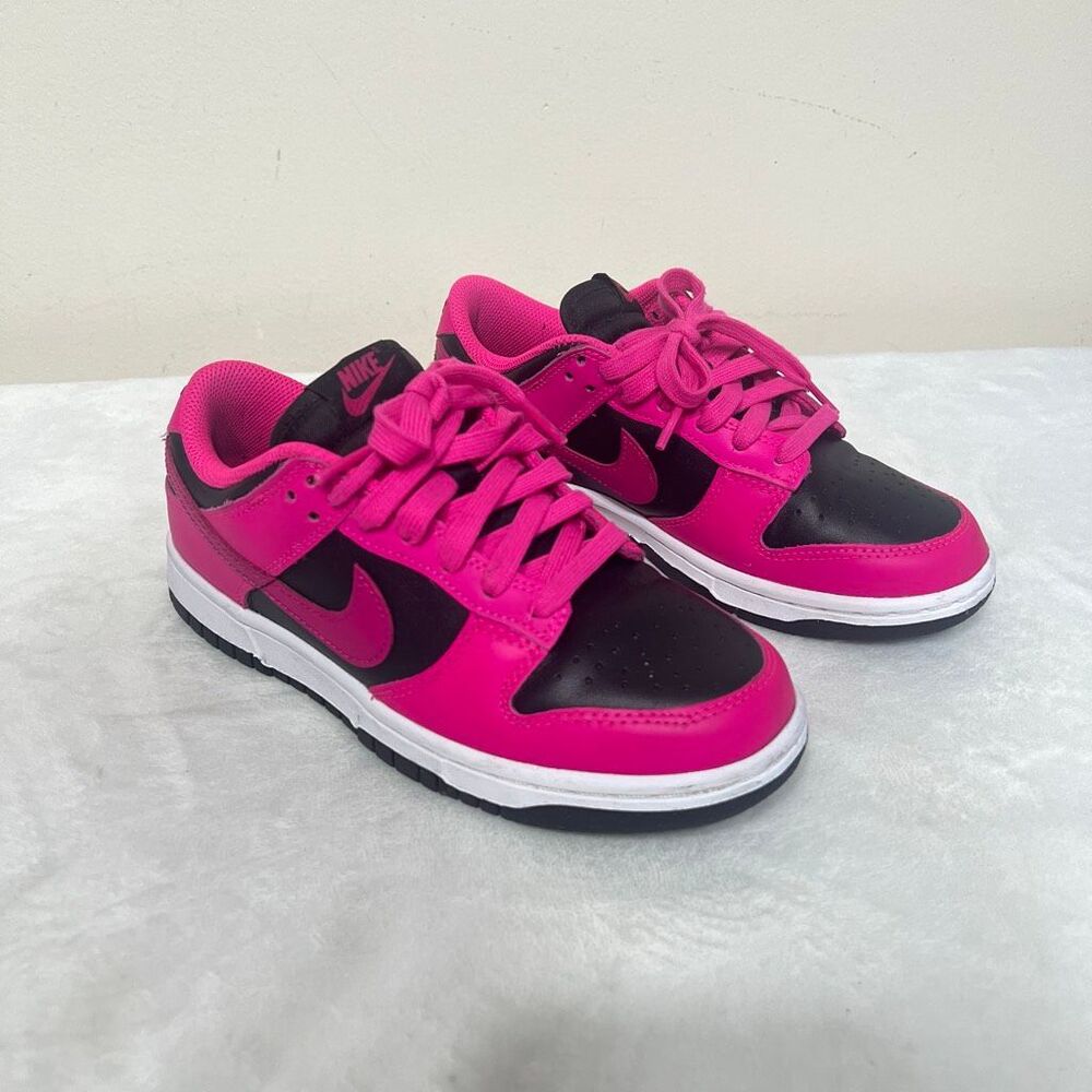 Nike Women’s Dunk Fierce Pink and Black Sneakers 6.5